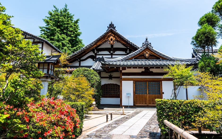 Ogród japoński: Oaza harmonii i spokoju na Twoim własnym podwórku