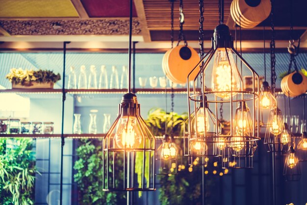 Poradnik zakupowy – jak wybrać doskonałe oświetlenie LED dla twojego domu