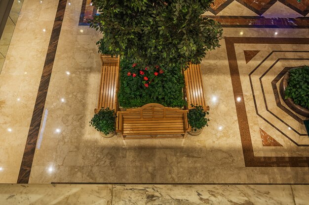 Jak wybrać idealne płytki na balkon, aby połączyć estetykę z funkcjonalnością?